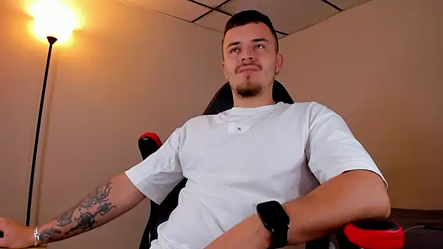 james connor2 online show from 03/21/25, 07:13