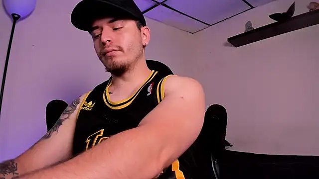 james connor2 online show from 12/14/25, 03:17