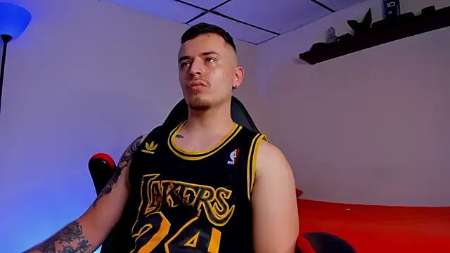 james connor2 online show from 09/17/25, 07:16