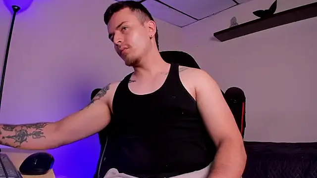 james connor2 online show from 11/27/25, 07:47