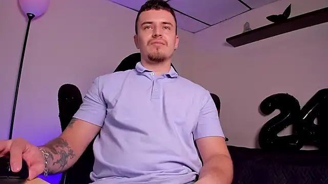 james connor2 online show from 11/26/25, 06:52