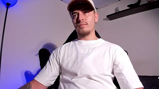 james connor2 online show from 03/23/26, 07:03