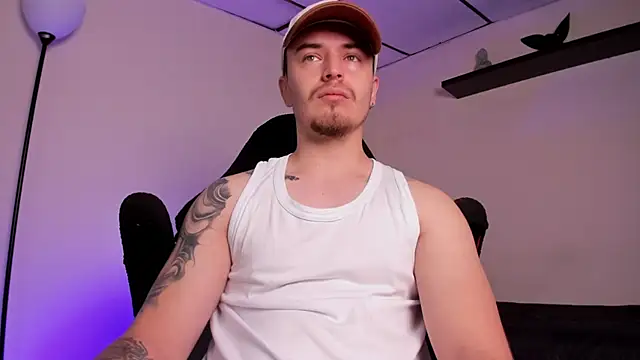 james connor2 online show from 11/30/25, 02:51