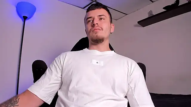 james connor2 online show from 03/28/26, 06:53