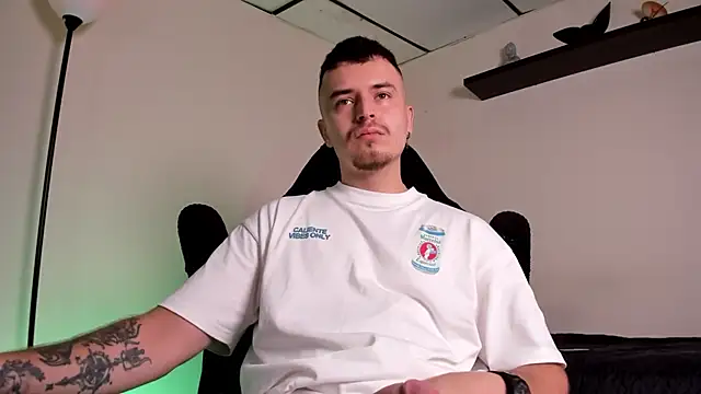 Snapshot of james_connor2 chatting on 02/04/26, 07:31 james connor2 online show from 02/04/26, 07:31