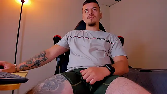 james connor2 online show from 03/16/25, 07:38