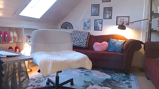 GinaBlonde online show from 01/11/26, 01:07