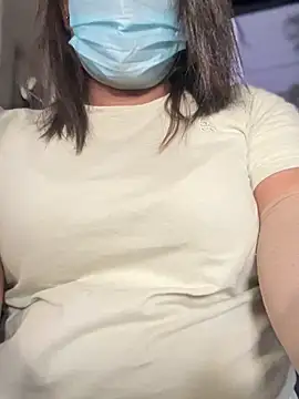NethuQueen online show from 04/28/26, 09:14