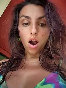 Snapshot of Izabella_Bella chatting on 02/08/25, 05:51 Izabella Bella online show from 02/08/25, 05:51