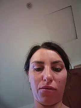 Snapshot of Izabella_Bella chatting on 07/10/26, 03:06 Izabella Bella online show from 07/10/26, 03:06