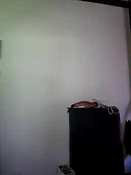 Snapshot of Izabella_Bella chatting on 02/14/25, 07:28 Izabella Bella online show from 02/14/25, 07:28