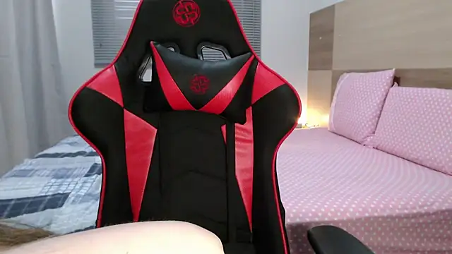 Naughty Annn online show from 11/25/25, 05:57