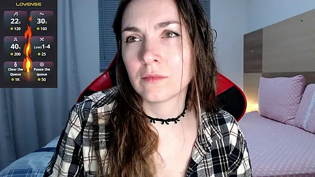 Snapshot of Naughty_Annn chatting on 06/16/26, 02:55 Naughty Annn online show from 06/16/26, 02:55