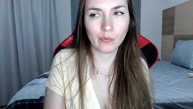 Snapshot of Naughty_Annn chatting on 06/14/26, 02:24 Naughty Annn online show from 06/14/26, 02:24