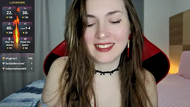 Snapshot of Naughty_Annn chatting on 06/27/26, 02:06 Naughty Annn online show from 06/27/26, 02:06