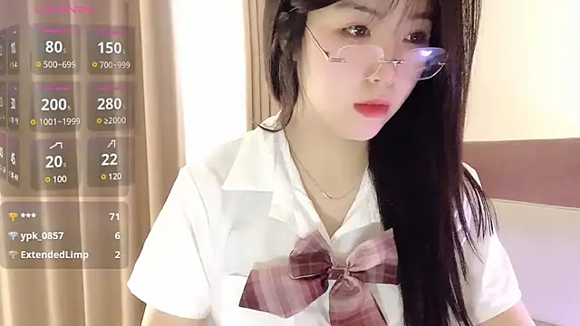 NickiBloom online show from 03/23/25, 05:43