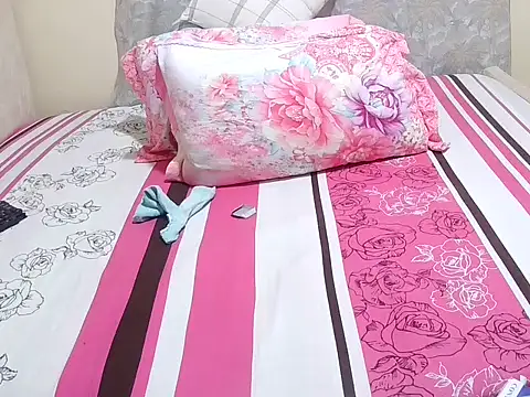 slender sweet online show from 03/16/26, 12:09