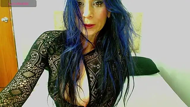 Snapshot of Alettalovee chatting on 07/11/26, 02:28 Alettalovee online show from 07/11/26, 02:28