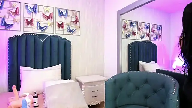 Snapshot of samara_warren chatting on 03/07/25, 04:55 samara warren online show from 03/07/25, 04:55
