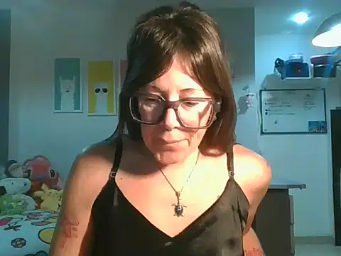 Snapshot of Calentandote chatting on 05/15/26, 08:56 Calentandote online show from 05/15/26, 08:56