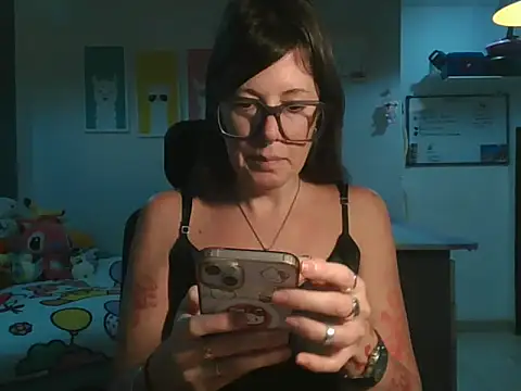 Snapshot of Calentandote chatting on 05/26/26, 10:46 Calentandote online show from 05/26/26, 10:46