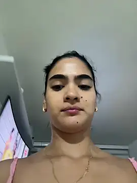 Snapshot of NatyFerrer_ chatting on 06/17/26, 12:32 NatyFerrer online show from 06/17/26, 12:32