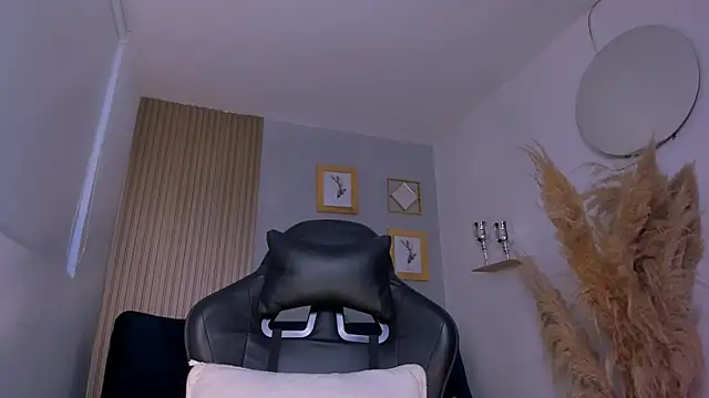 NatyFerrer  online show from 10/01/25, 10:52