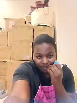 Snapshot of Yours_faithfully1 chatting on 02/13/26, 01:00 Yours faithfully1 online show from 02/13/26, 01:00