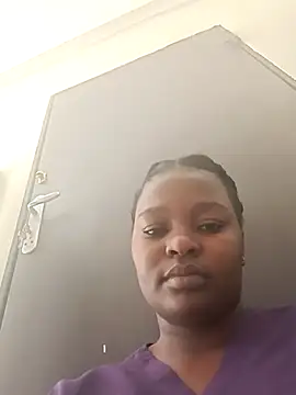 Snapshot of Yours_faithfully1 chatting on 11/16/25, 11:15 Yours faithfully1 online show from 11/16/25, 11:15