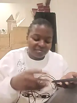 Snapshot of Yours_faithfully1 chatting on 01/05/26, 07:28 Yours faithfully1 online show from 01/05/26, 07:28