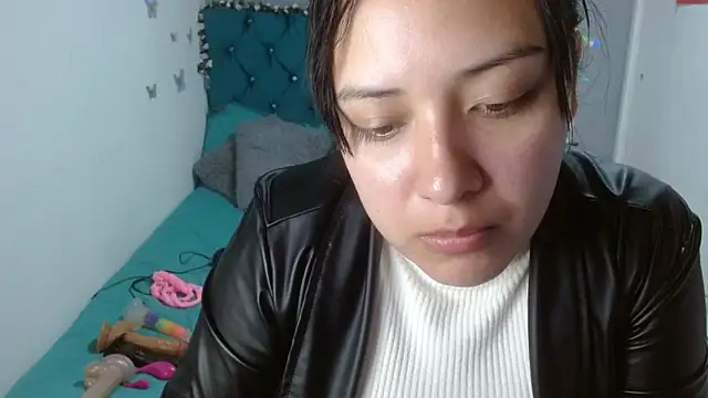 Snapshot of wandafuckass chatting on 10/15/25, 06:27 wandafuckass online show from 10/15/25, 06:27