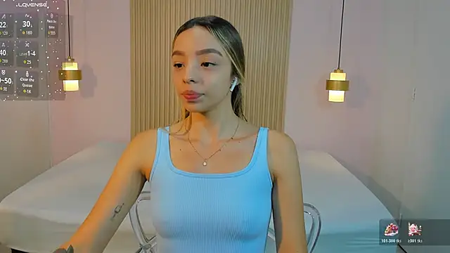 AliceRoss0 online show from 01/11/26, 05:42