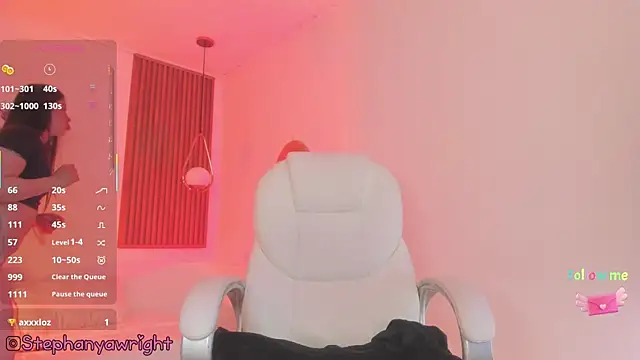 Snapshot of TiffanyWright chatting on 10/16/25, 10:45 TiffanyWright online show from 10/16/25, 10:45