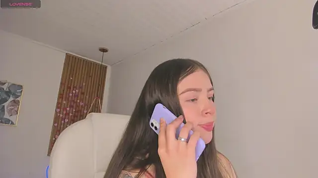 TiffanyWright online show from 05/26/26, 02:59
