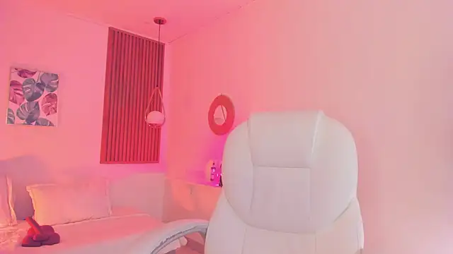 Snapshot of TiffanyWright chatting on 10/27/25, 11:11 TiffanyWright online show from 10/27/25, 11:11