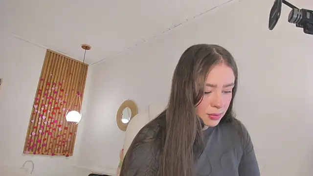 TiffanyWright online show from 06/04/26, 01:49