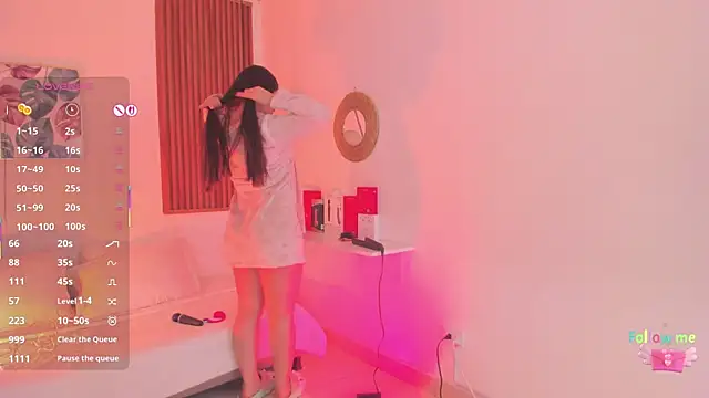 Snapshot of TiffanyWright chatting on 11/16/25, 01:49 TiffanyWright online show from 11/16/25, 01:49