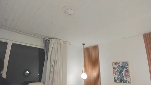 Snapshot of TiffanyWright chatting on 12/04/25, 02:16 TiffanyWright online show from 12/04/25, 02:16