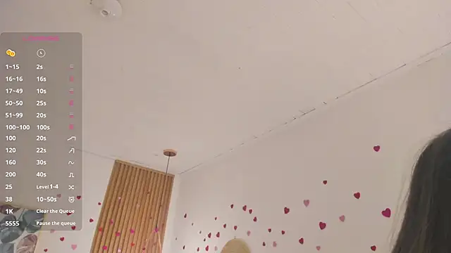 TiffanyWright online show from 04/17/26, 01:25