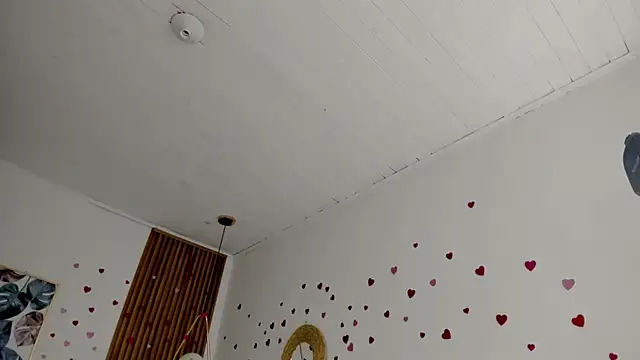 TiffanyWright online show from 04/11/26, 02:41