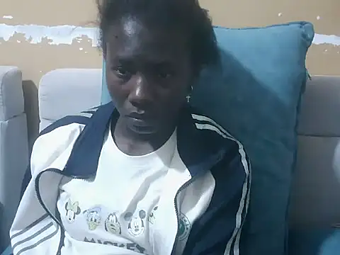 Snapshot of sweety2_ chatting on 11/26/25, 04:29 sweety2 online show from 11/26/25, 04:29