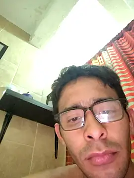 Snapshot of VL25DN26 chatting on 01/09/26, 01:12 VL25DN26 online show from 01/09/26, 01:12