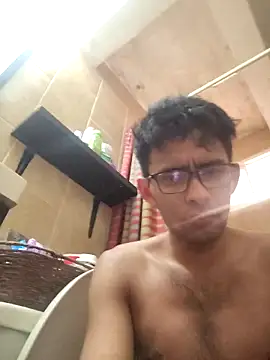 Snapshot of VL25DN26 chatting on 02/18/26, 11:56 VL25DN26 online show from 02/18/26, 11:56