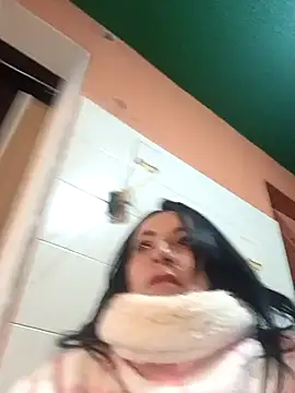 scarrlett40 online show from 11/17/25, 11:25