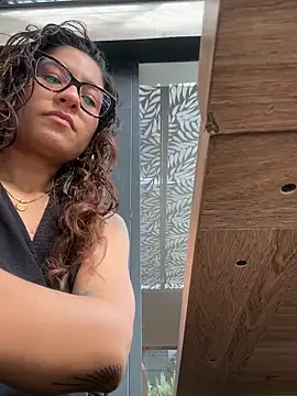 Snapshot of ValeriEvan chatting on 11/08/25, 08:01 ValeriEvan online show from 11/08/25, 08:01