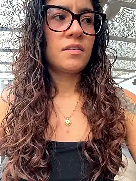 Snapshot of ValeriEvan chatting on 11/16/25, 08:35 ValeriEvan online show from 11/16/25, 08:35