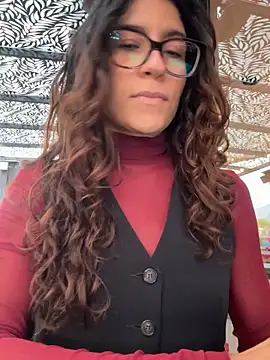 Snapshot of ValeriEvan chatting on 11/30/25, 08:42 ValeriEvan online show from 11/30/25, 08:42