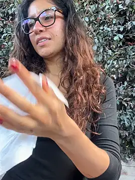 Snapshot of ValeriEvan chatting on 11/22/25, 08:29 ValeriEvan online show from 11/22/25, 08:29