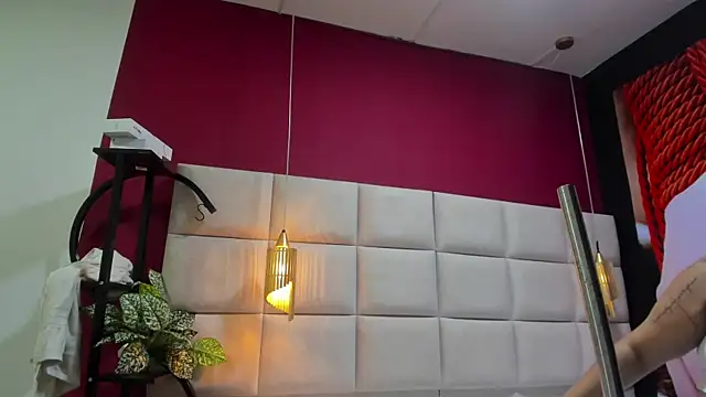 Amberluy online show from 04/09/26, 06:47