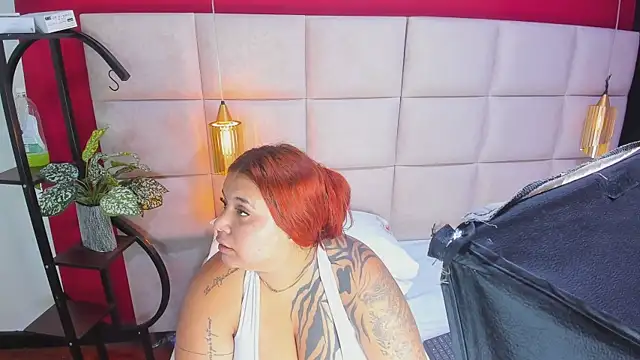 Amberluy online show from 06/19/26, 09:42